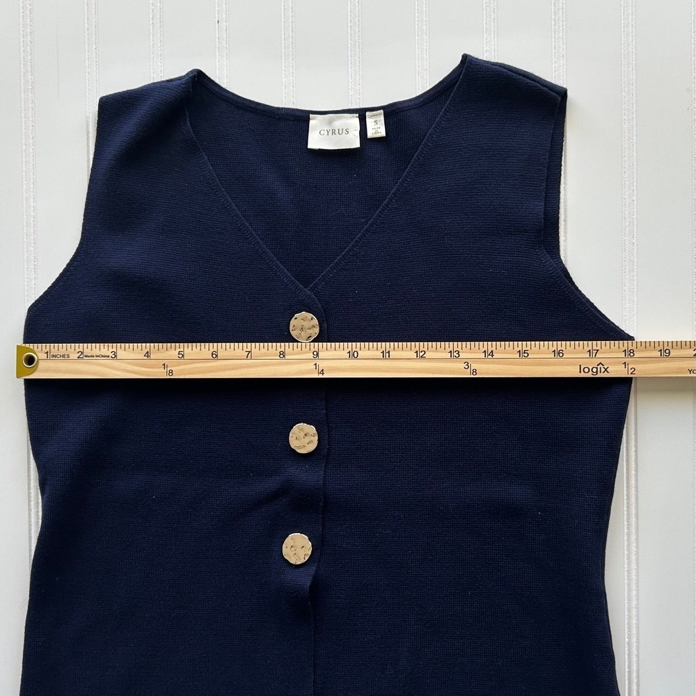 Cyrus Sweater Vest Size S Womens Navy Blue Excellent Gold Hammered Button Knit - Picture 4 of 9